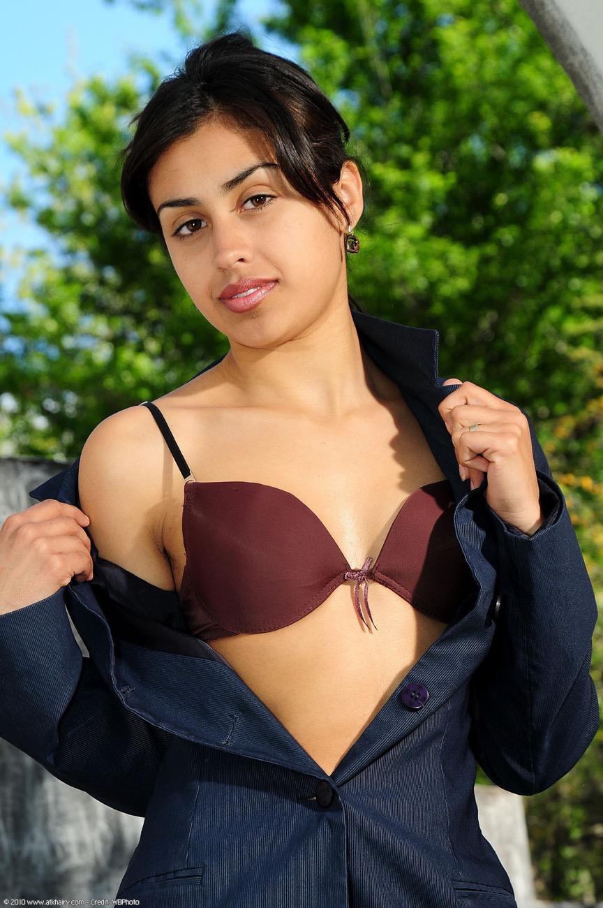 Arab Teen Outdoor Stripping -- Hairyfemalespicscom-9367